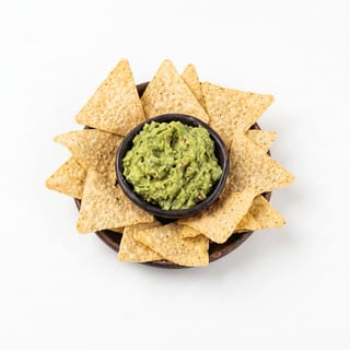 Guacamole con Chips (Guacamole and Chips)
